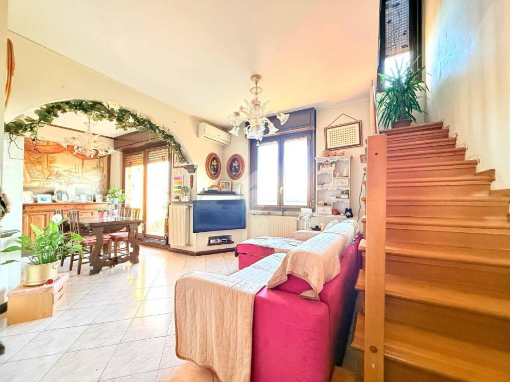 appartamento in vendita a Bollate in zona Ospiate