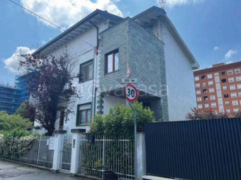 appartamento in vendita a Bollate
