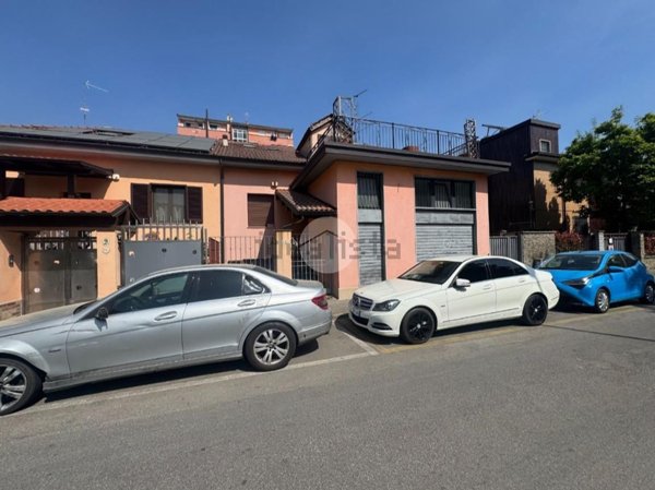 appartamento in vendita a Bollate in zona Ospiate
