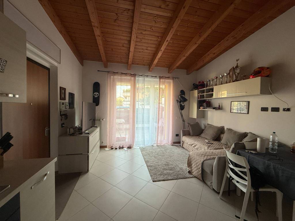 appartamento in vendita a Bollate