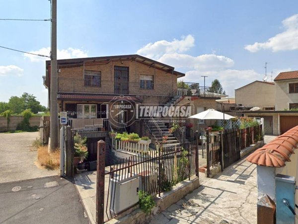 appartamento in vendita a Bollate in zona Cassina Nuova