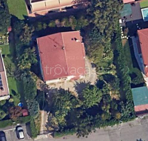 casa indipendente in vendita a Bollate in zona Cassina Nuova