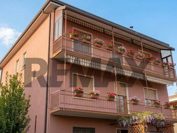 appartamento in vendita a Bollate in zona Cassina Nuova