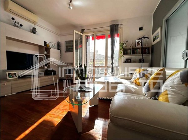 appartamento in vendita a Bollate in zona Ospiate