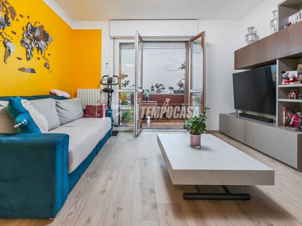 appartamento in vendita a Bollate in zona Ospiate
