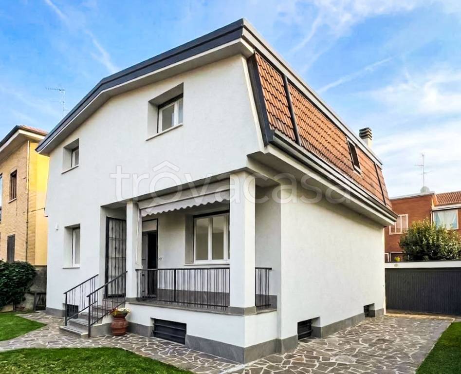 casa indipendente in vendita a Bollate in zona Cassina Nuova