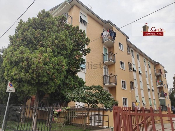 appartamento in vendita a Bollate in zona Cassina Nuova