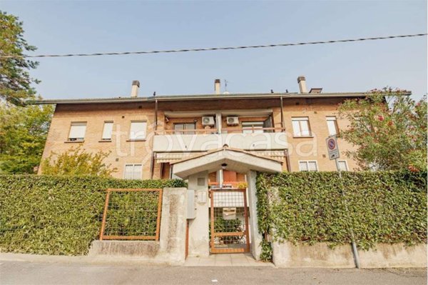appartamento in vendita a Bollate in zona Cassina Nuova