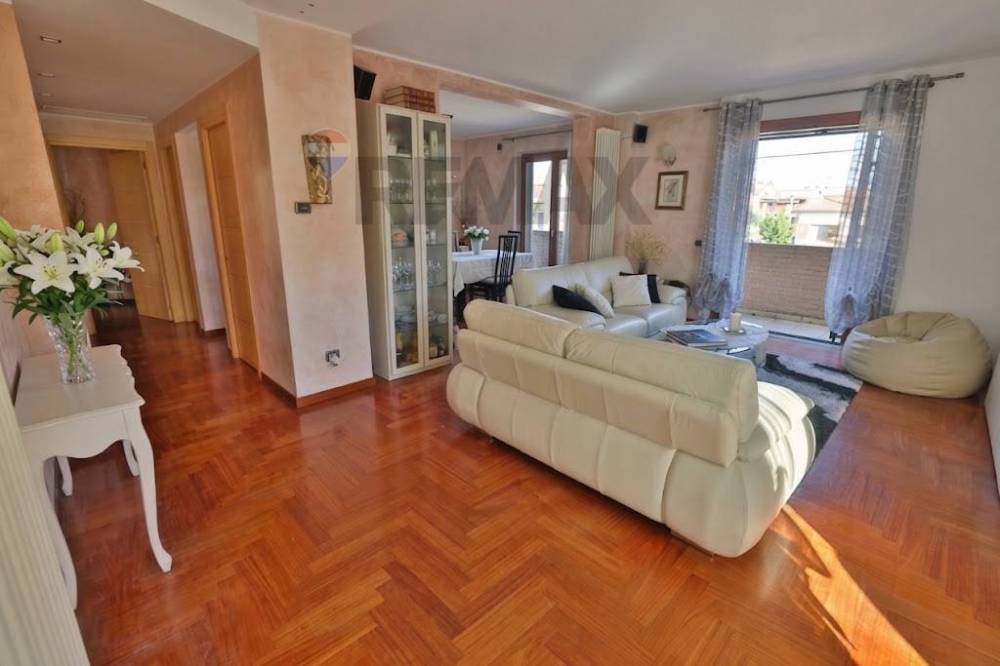 appartamento in vendita a Bollate in zona Ospiate