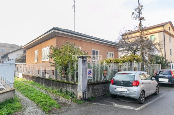 casa indipendente in vendita a Bresso