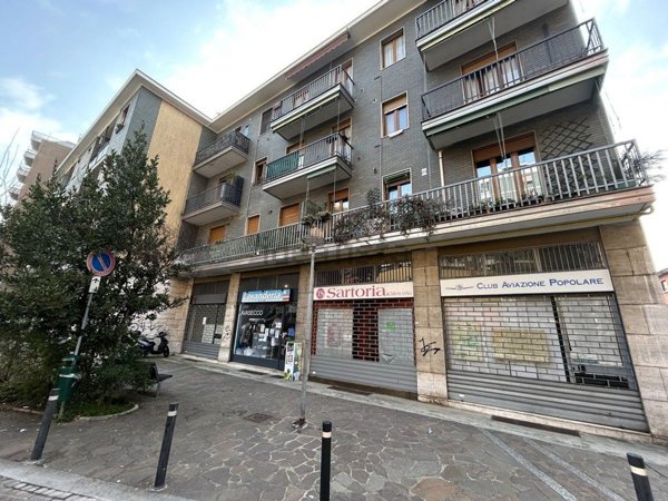 negozio in vendita a Bresso