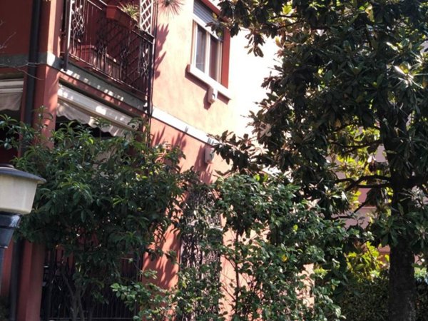 casa indipendente in vendita a Bresso