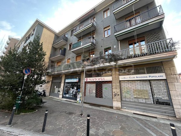 negozio in vendita a Bresso