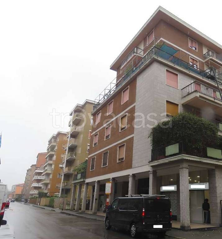 casa indipendente in vendita a Bresso