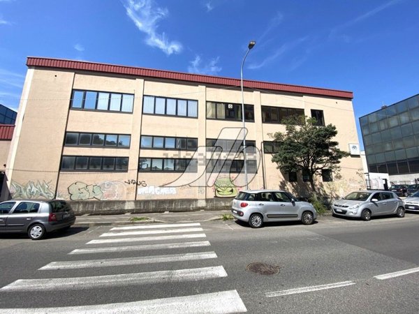 ufficio in vendita a Bresso