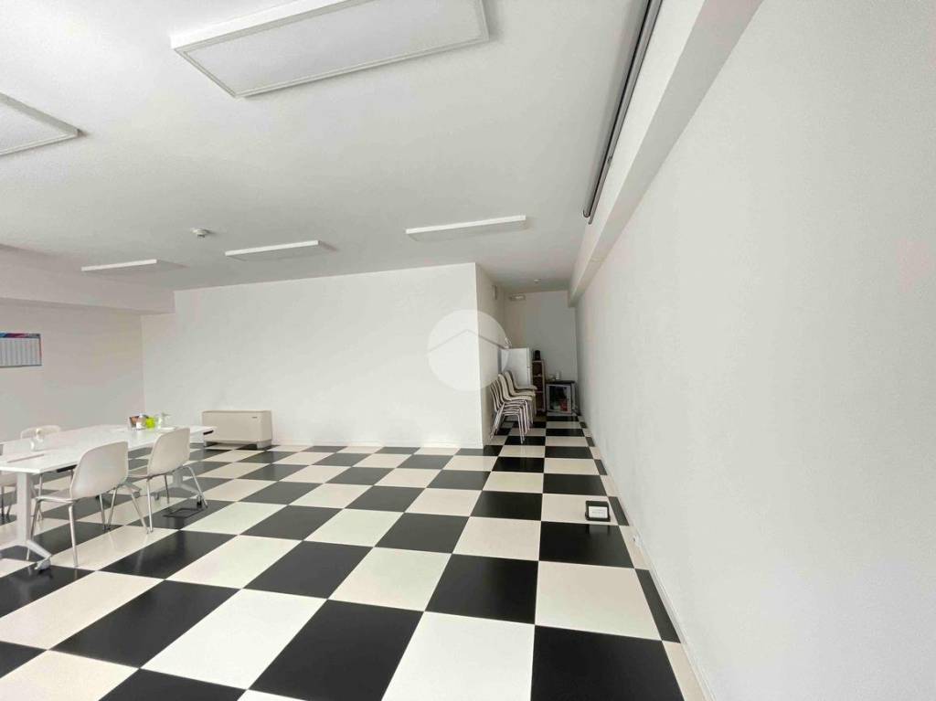 ufficio in vendita a Bresso