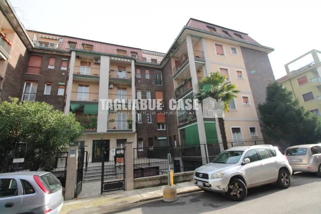 negozio in vendita a Bresso