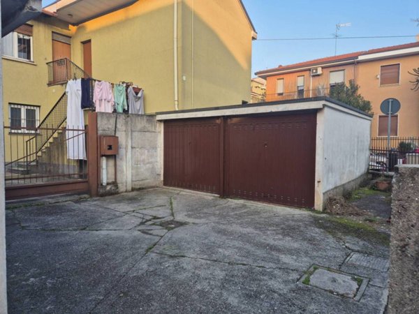 casa indipendente in vendita a Bresso