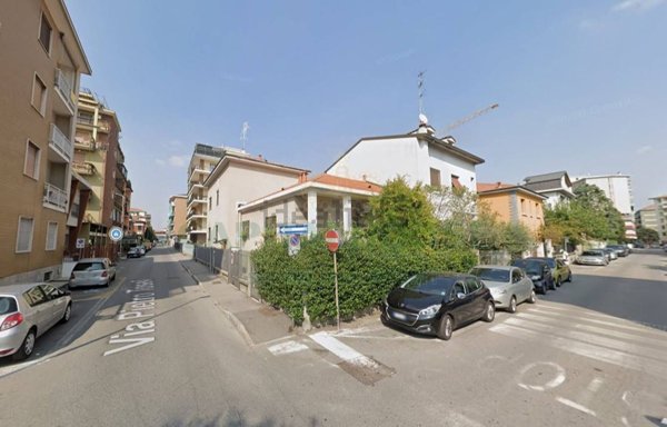 casa indipendente in vendita a Bresso