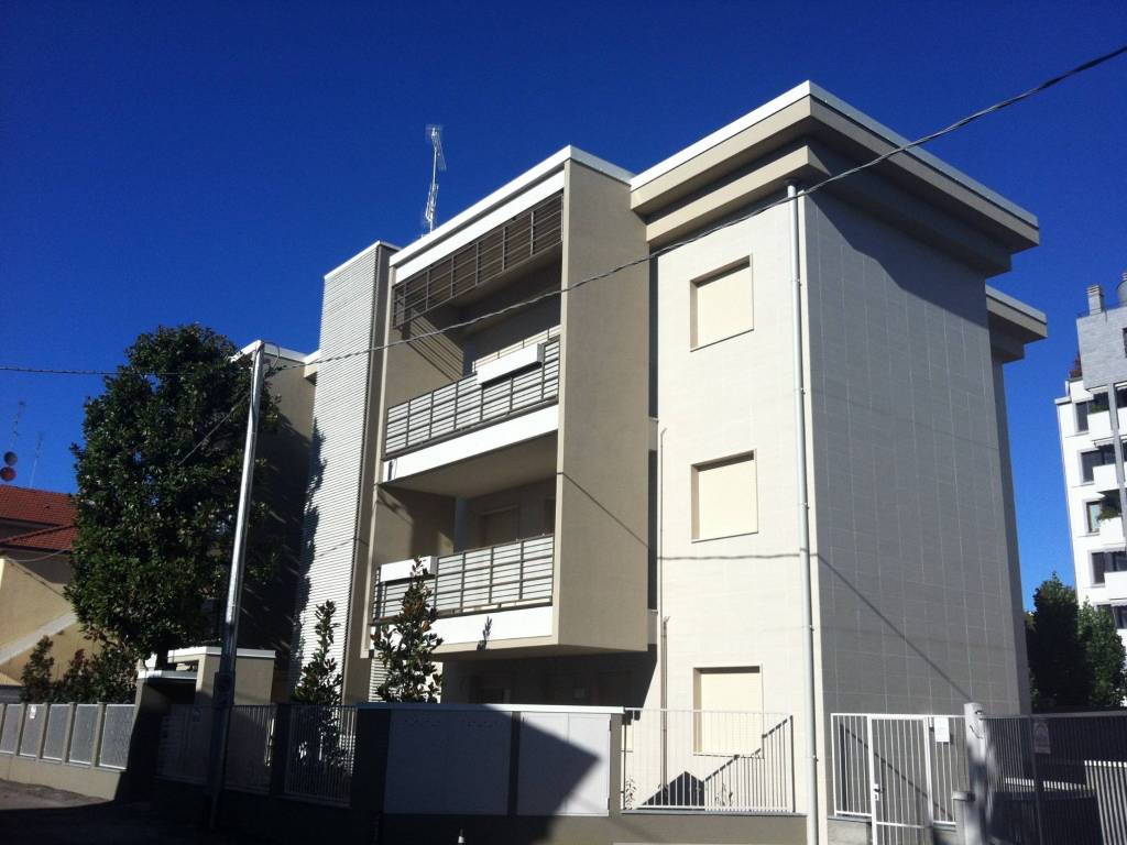 casa indipendente in vendita a Bresso