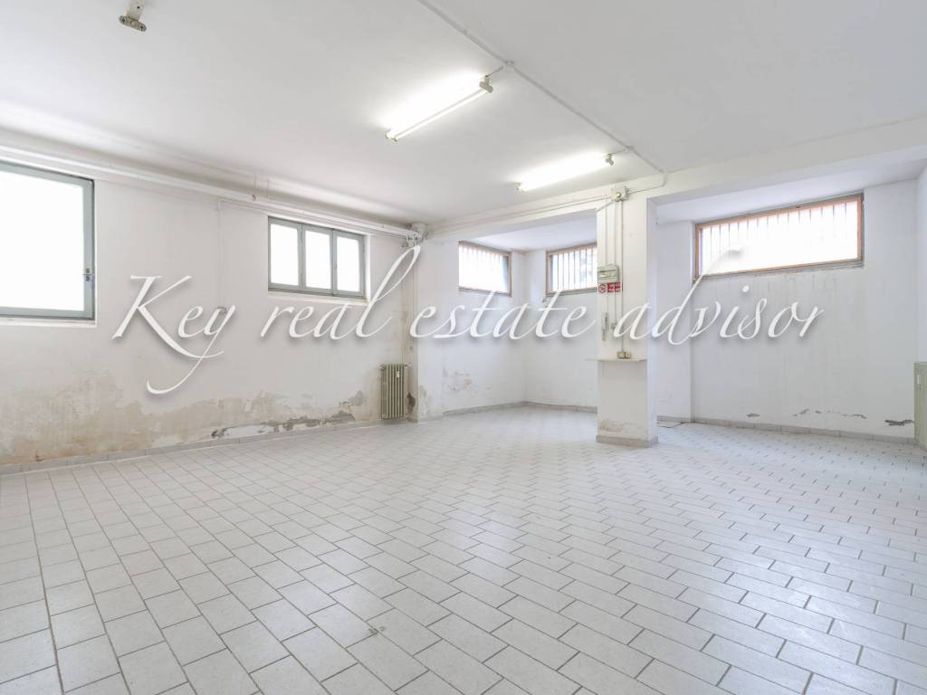 negozio in vendita a Bresso