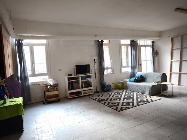 ufficio in vendita a Bresso