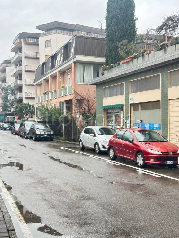 negozio in vendita a Bresso