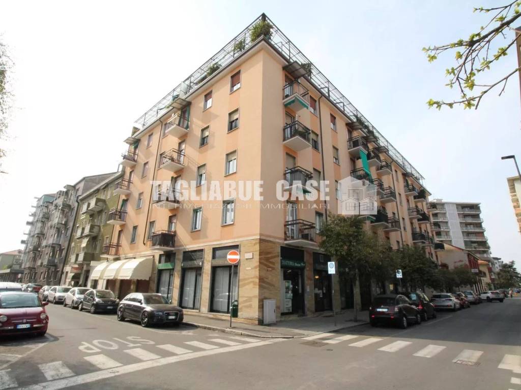 negozio in vendita a Bresso