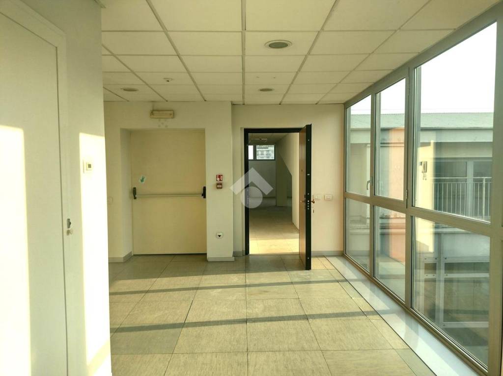 ufficio in vendita a Bresso
