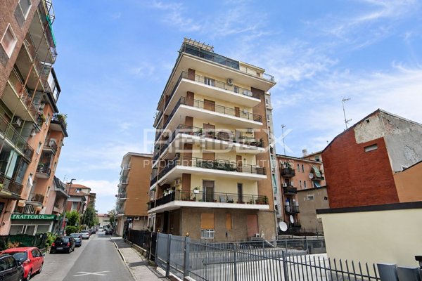 capannone in vendita a Bresso