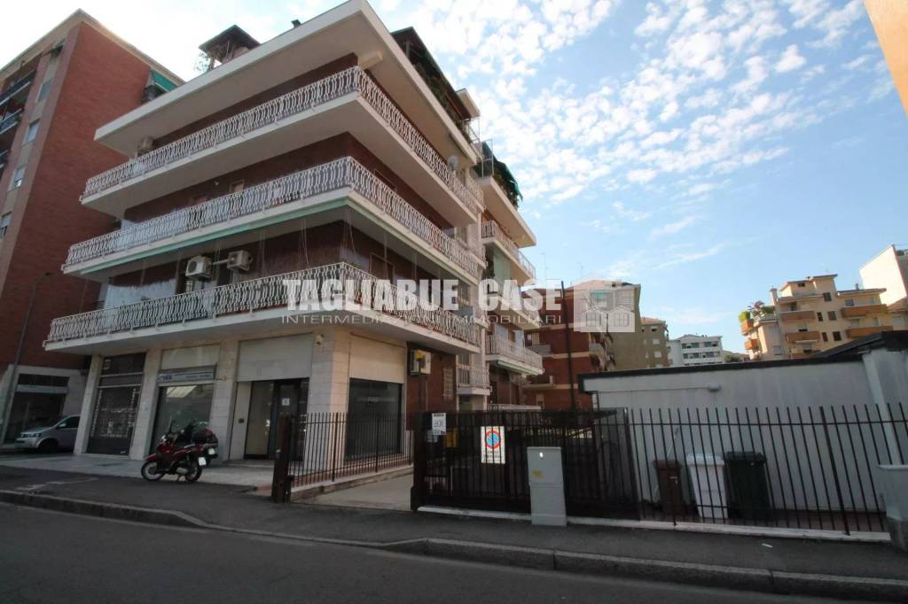casa indipendente in vendita a Bresso