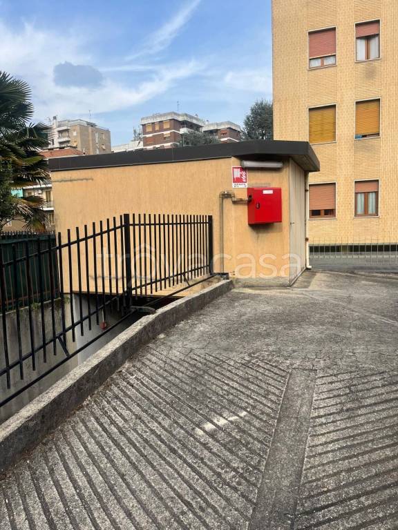 box auto in vendita a Bresso