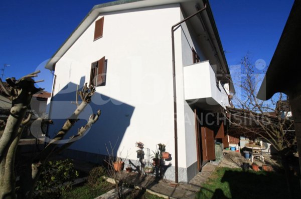 casa indipendente in vendita a Bubbiano