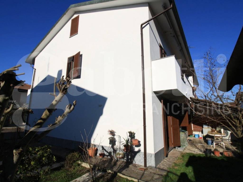 casa indipendente in vendita a Bubbiano