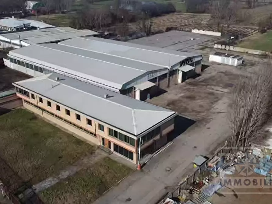 capannone in vendita a Bubbiano