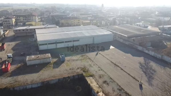 capannone in vendita a Bubbiano