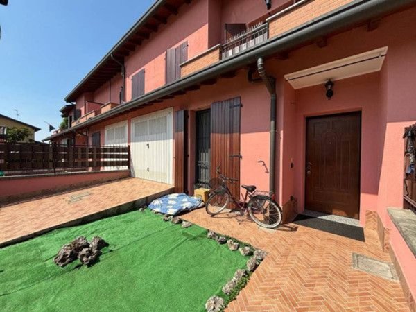 casa indipendente in vendita a Bubbiano