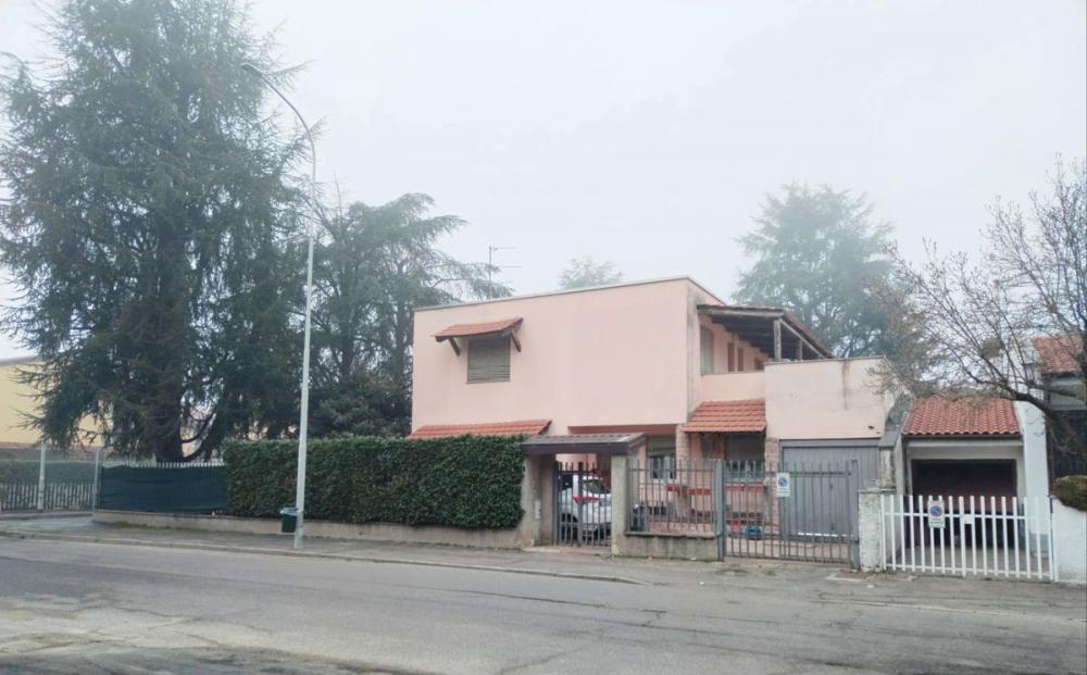 casa indipendente in vendita a Buccinasco