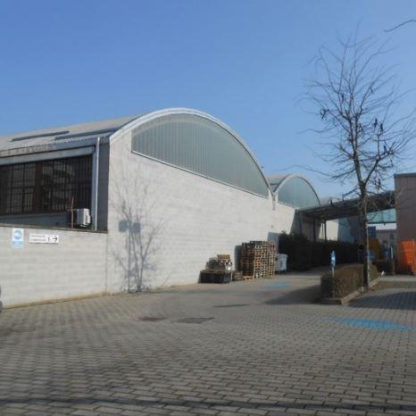 locale commerciale in vendita a Buccinasco