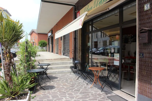 locale commerciale in vendita a Buccinasco
