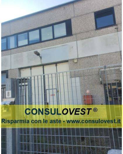 locale commerciale in vendita a Buccinasco