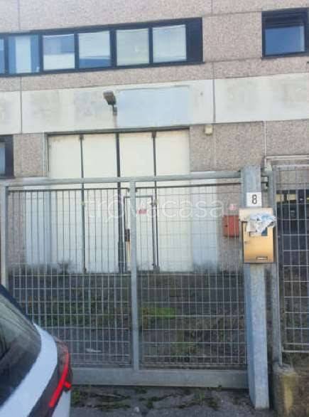 negozio in vendita a Buccinasco