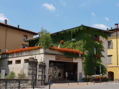 negozio in vendita a Buccinasco
