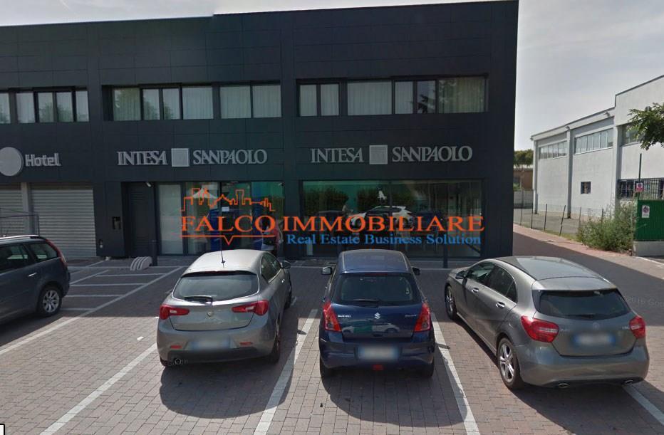 negozio in vendita a Buccinasco