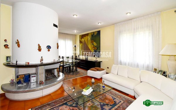 casa indipendente in vendita a Buccinasco