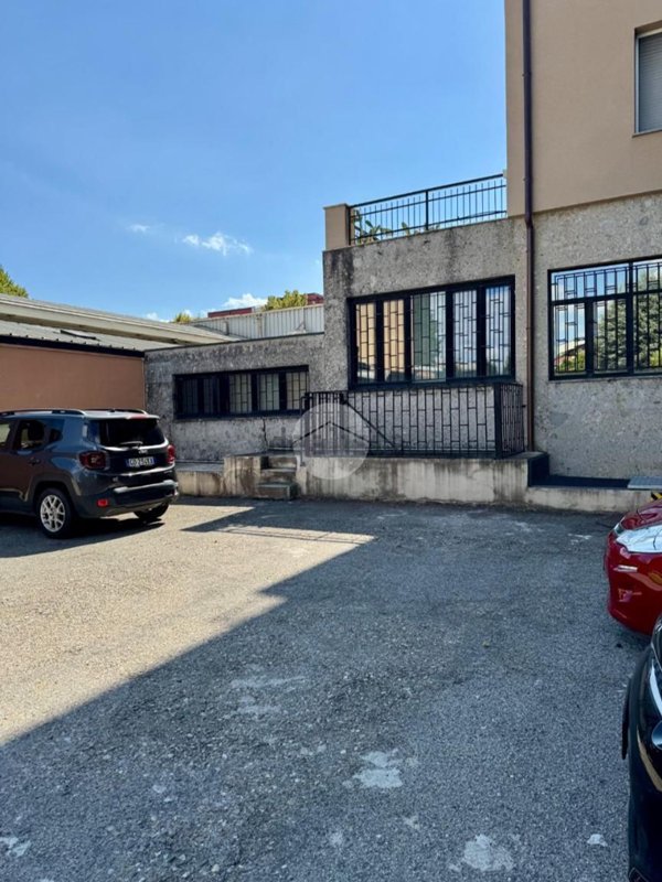 ufficio in vendita a Buccinasco