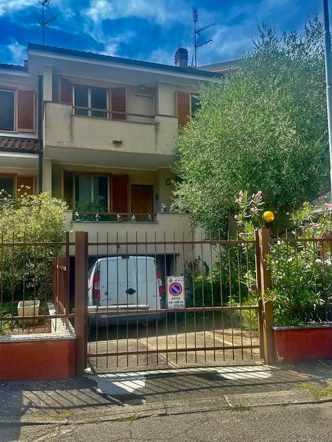 casa indipendente in vendita a Buccinasco