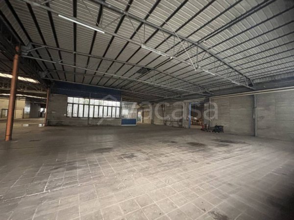 locale commerciale in vendita a Buccinasco