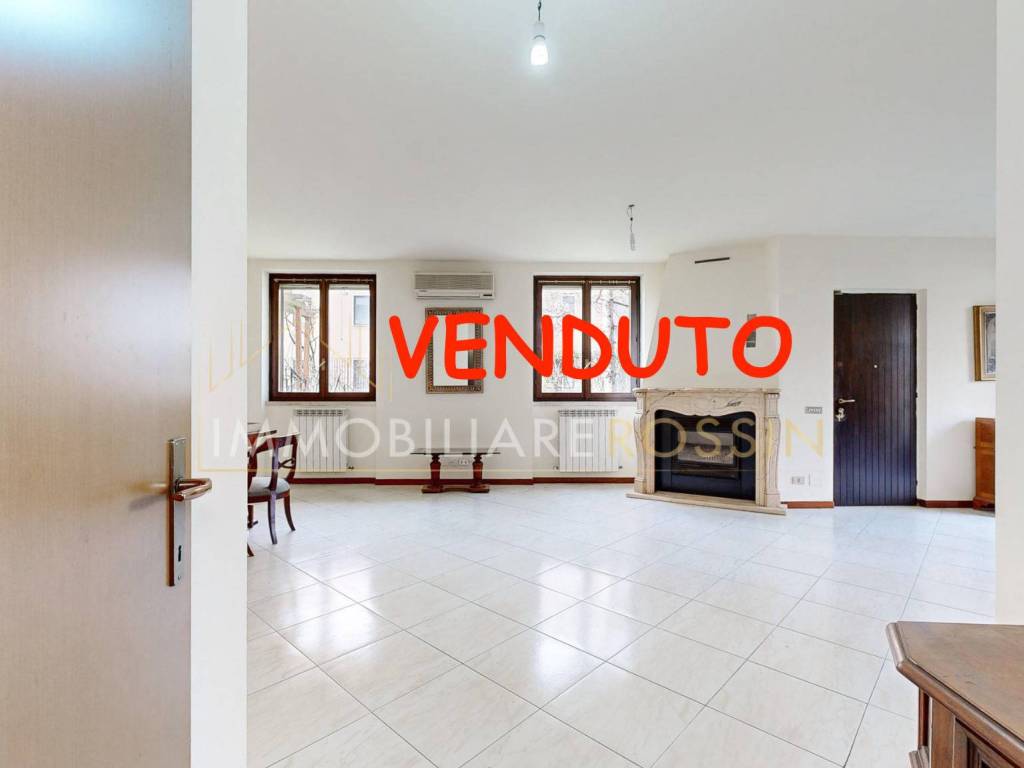 casa indipendente in vendita a Buccinasco