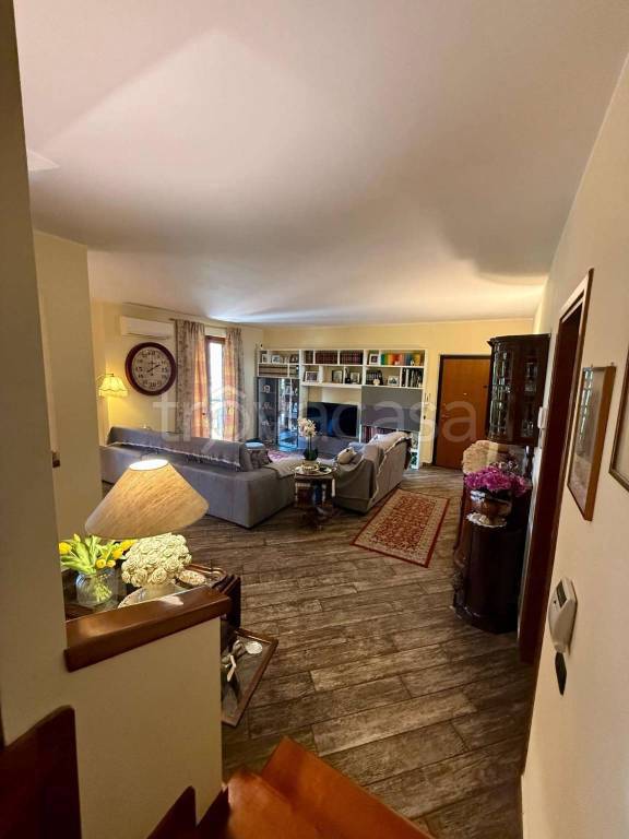 casa indipendente in vendita a Buccinasco